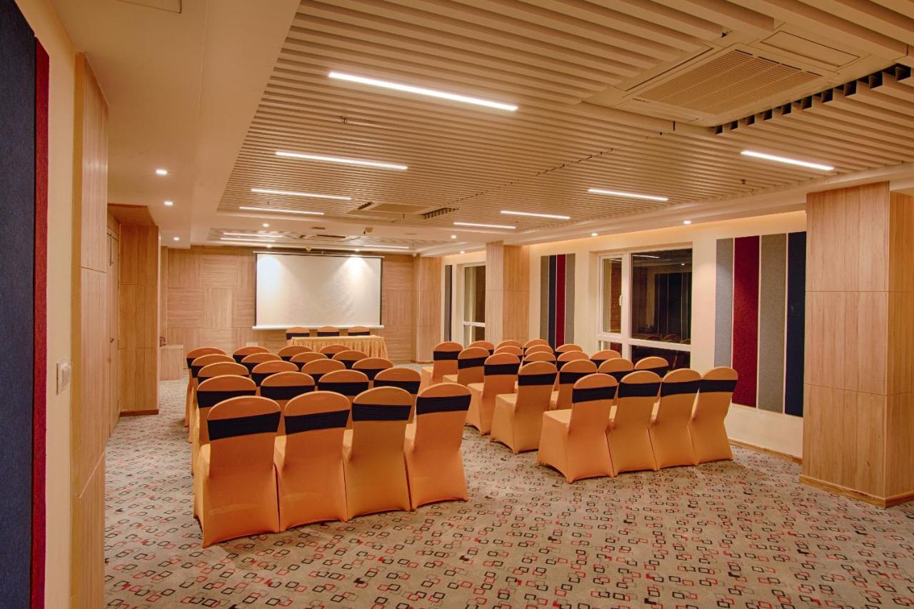 Hotel Sunhill Portico à Siliguri Extérieur photo